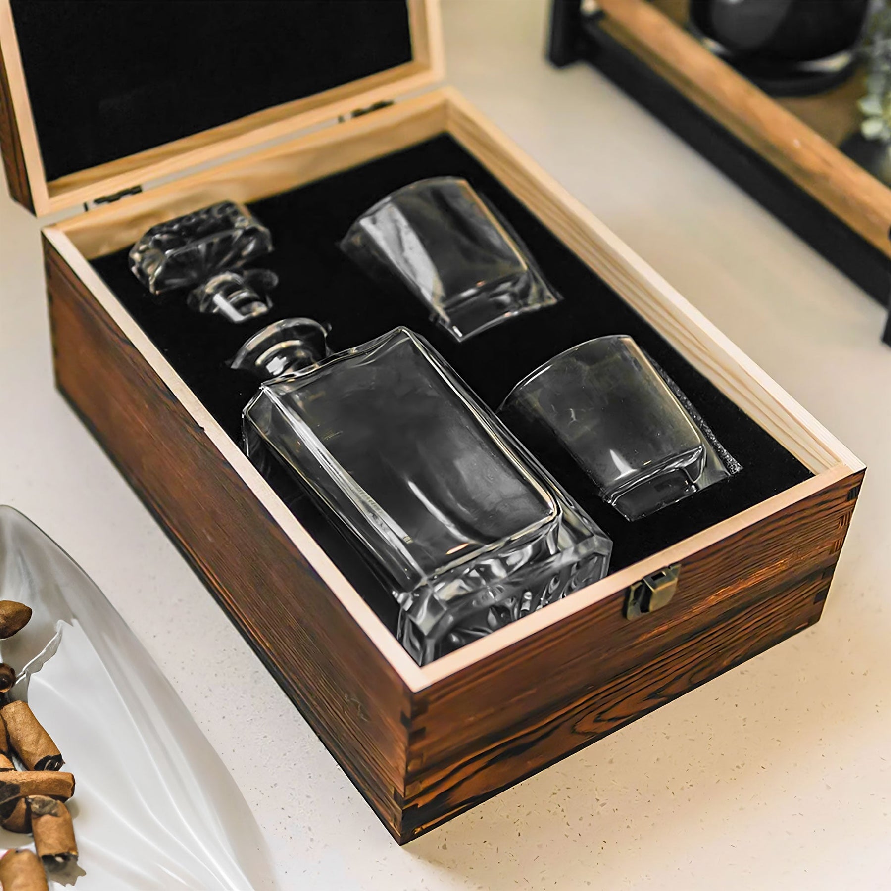 Legend Husband Dad Papa - Personalized Whiskey Decanter Set