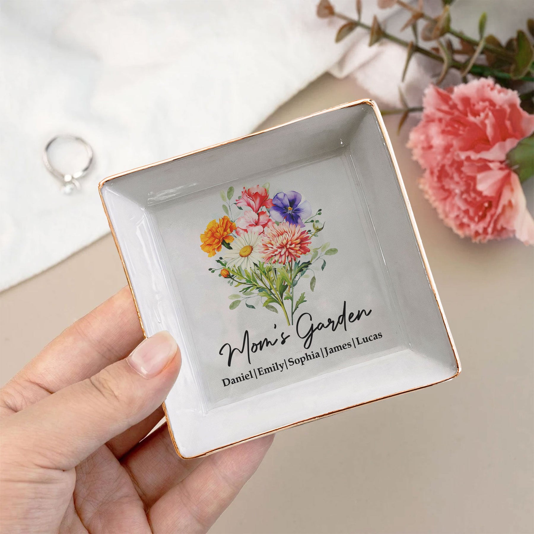 Mom's Garden Custom Kids' Birth Flowers - Mother's Day Gift For Mom, Mum, Grandma - Personalized Jewelry Dish