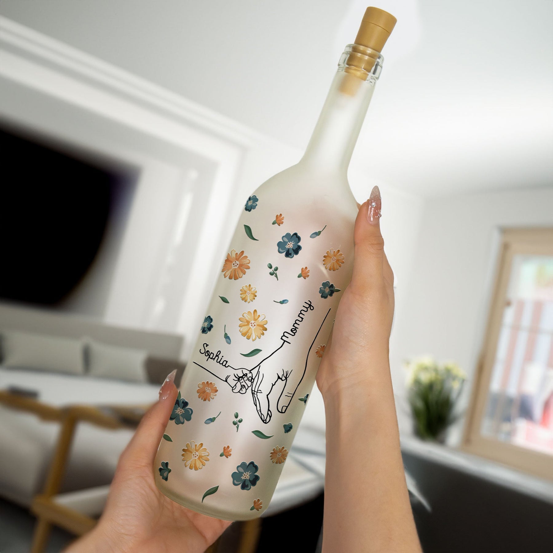 Mommy Hand - Personalized Bottle Lamp