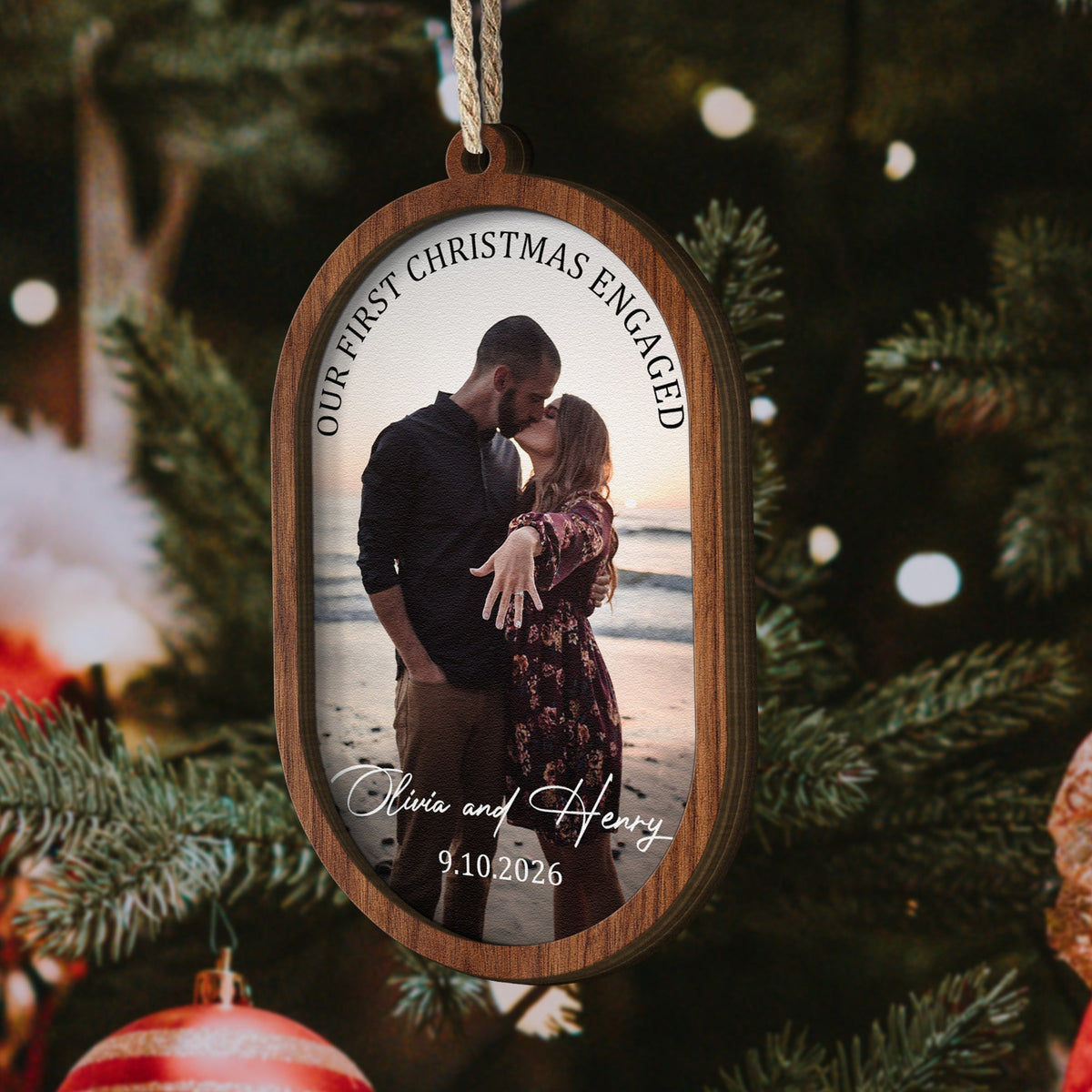 Our-First-Christmas-Couple-Christmas-Ornament-2-Layers-Personalized-Wooden-Photo-Ornament_2_7f81b073-8ed4-44fd-9efb-c16ef5ddb50e