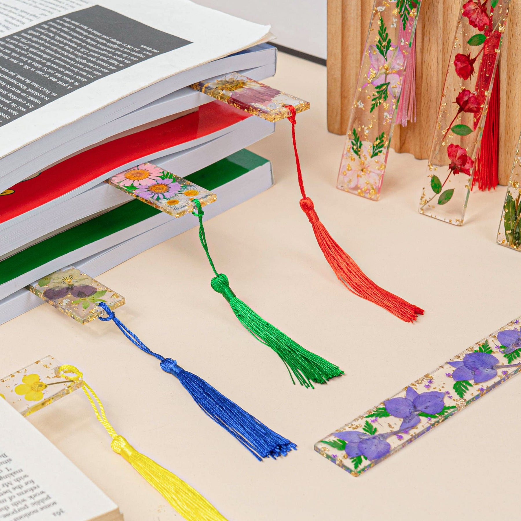 Real Flower, Floral Flower, Book Lover - Personalized Resin Bookmark