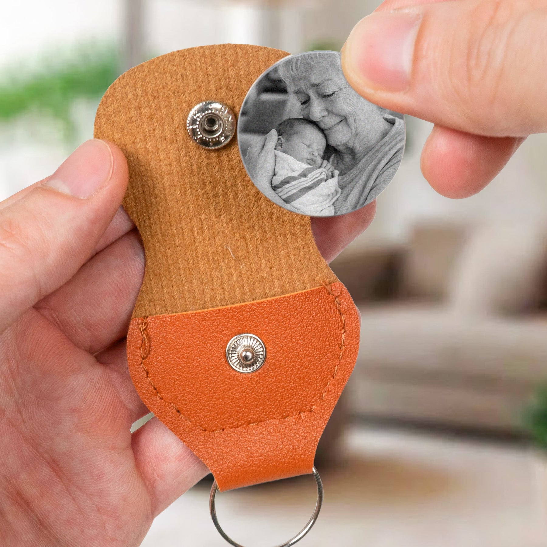 The-Day-You-Became-My-Daddy,-Mommy,-Papa,-Grandma-Custom-Calender-Personalized-Leather-Photo-Pocket-Hug-6