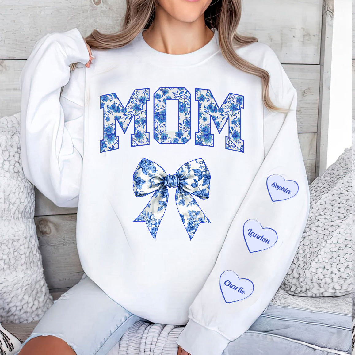 Chinoiserie Mom Mama Nana Mimi With Kid Names On Sleeve Ver 2 - Personalized Sweatshirt